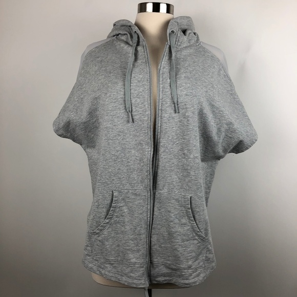 NEW VICTORIA SPORT M Short Sleeve Mesh Hoodie Gray - Picture 1 of 8